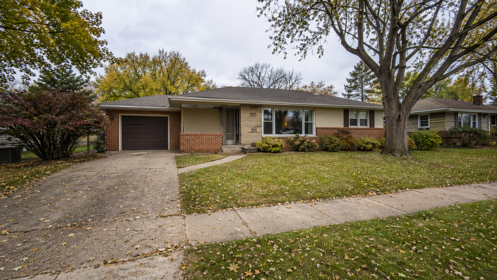 Home inspection in Saint Louis Park, MN — view of a Saint Louis Park Hennepin County residential neighborhood representing our local home-inspection service area